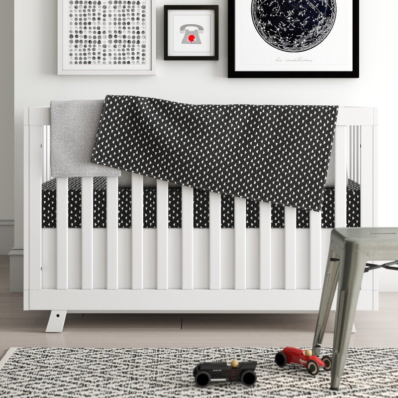 Triangle Crib Blanket - Black and White - Olli+Lime